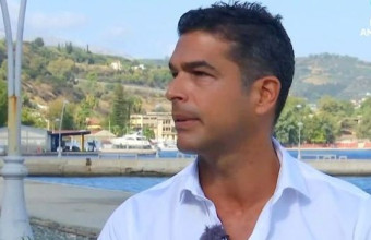 Νίκος Αναδιώτης: Ο λόγος που αποφάσισαν με τη γυναίκα του να μην αλλάξουν τίποτα στη ζωή τους παρά την εκλογή του στην Ευρωβουλή Νίκος Αναδιώτης: Ο λόγος που αποφάσισαν με τη γυναίκα του να μην αλλάξουν τίποτα στη ζωή τους παρά την εκλογή του στην Ευρωβουλή