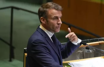 O Μακρόν καλεί το Ισραήλ να σταματήσει βομβαρδισμούς στη Γάζα