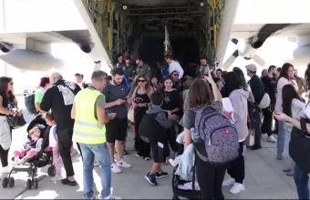 Έλληνες και Κύπριοι από Bηρυτό