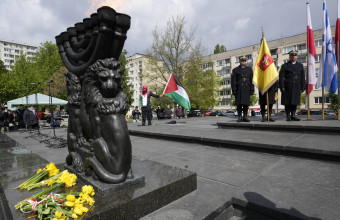 Βανδαλισμός του μνημείου Εξέγερσης του Γκέτο της Βαρσοβίας