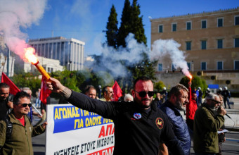 Oι απεργιακές συγκεντρώσεις και οι πορείες στο κέντρο της Αθήνας