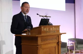 Γιάννης Στουρνάρας