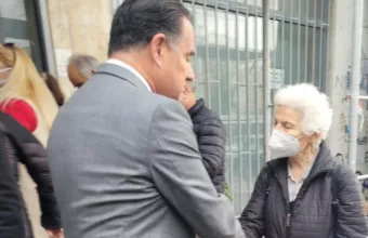 Άδωνις Γεωργιάδης: Εφοδος σε κλειστό φαρμακείο του ΕΟΠΠΥ στη Λ. Αλεξάνδρας