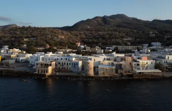 Η Σύρος στο επίκεντρο ιταλικών μέσων ενημέρωσης
