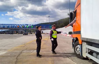Ελεγχοι της Τροχαίας σε φορτηγά στις εθνικές οδούς - 928 παραβάσεις σε 409 φορτηγά