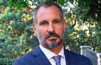 Βρετανία: Νέος πνευματικός ηγέτης των Ισμαηλιτών ο Αλ Χουσάινι