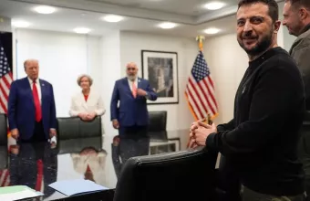 Τραμπ: Απειλεί με «μεγάλα, μεγάλα προβλήματα» τον Ζελένσκι