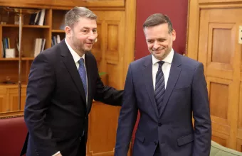 Androyl;akhw Do;ykaw