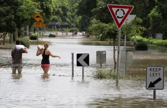 Αυστραλία: Συναγερμός στο Μπρίσμπεϊν για τον πρώτο κυκλώνα εδώ και 51 χρόνια 