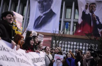 Διαδηλώσεις υπέρ του Ιμάμογλου