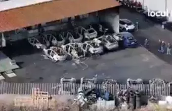 Φωτιά σε αντιπροσωπεία της Tesla στη Ρώμη