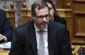 Τσάφος στη Βουλή: «Ήταν σοβαρό λάθος η ανάρτηση, γύρισα στη χώρα για βοηθήσω»
