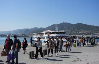 Σύμη: «Εισιτήριο» σε χιλιάδες ημερήσιους επισκέπτες ζητάει ο Δήμος