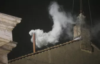 λευκός καπνός