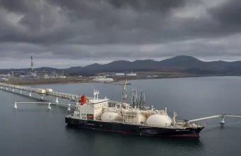 ΕΕ: Εξάρτηση στο φυσικό αέριο από τη Ρωσία του Πούτιν ή τις ΗΠΑ του Τραμπ; 