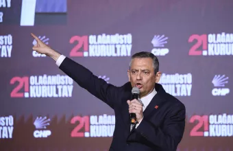 Οζγκούρ Οζέλ