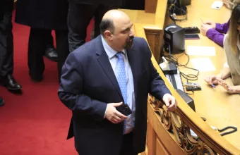 Τέμπη: Παράσταση πολιτικής αγωγής από συγγενείς θυμάτων κατά του Χρ. Τριαντόπουλου