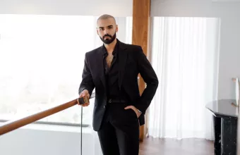 Θεόδωρος Καλοτίνης, ο Έλληνας perfumer που έφερε άρωμα... Ελλάδος στο Μπάκιγχαμ