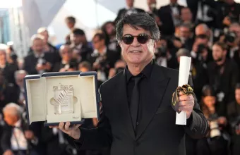 Τζαφάρ Παναχί: Επέστρεψε θριαμβευτικά στην Τεχεράνη