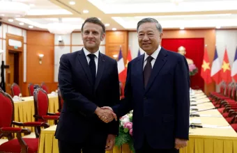 μακρον βιετναμ 