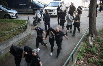 Ακροδεξιούς 