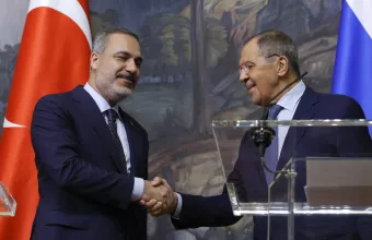 Λαβρόφ: Ο Τραμπ «δείχνει συναίσθημα»... εξαιτίας των Ευρωπαίων