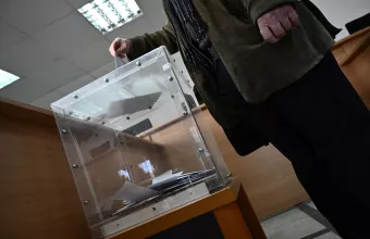 Τα νέα ευρήματα των δημοσκοπήσεων: Αύξηση συσπείρωσης της εκλογικής βάση της ΝΔ, απουσία ισχυρού αντιπολιτευτικού πόλου
