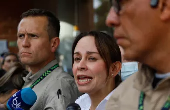 Κολομβία: Η οικογένεια του γερουσιαστή Ουρίμπε, που έγινε στόχος απόπειρας δολοφονίας, ζητεί να δικαστεί ο πρόεδρος Πέτρο