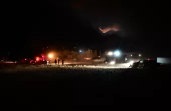 Μέγαρα: Φωτιά σε αυλή εργοστασίου