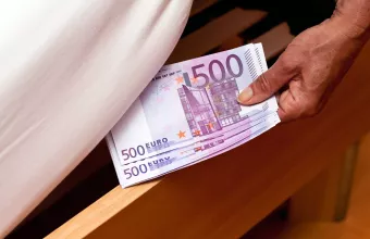 κρυμμένα χρήματα