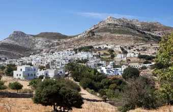 Βόλτα στη γραφική Απείρανθο της Νάξου