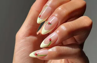 Ladybug nails