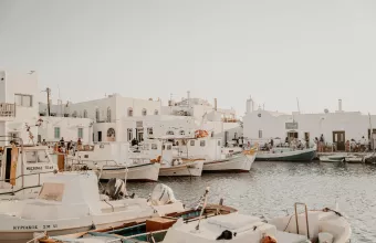 Πάρος: Η κοσμοπολίτικη Νάουσα