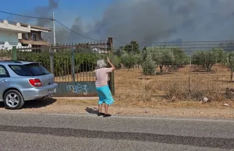 Φωτιά στην Κερατέα