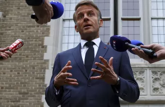 Γαλλία: Παρέμβαση Μακρόν για να αρθεί το αδιέξοδο