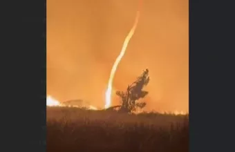 Πορτογαλία: Εντυπωσιακά βίντεο με πύρινους ανεμοστρόβιλους