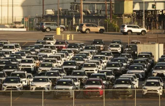 Με νέο διάταγμα Τραμπ μειώνονται στο 15% οι δασμοί στα ιαπωνικά αυτοκίνητα