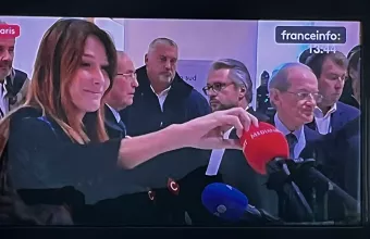 καρλα μπρουνι