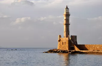 Ο επιβλητικός Φάρος Χανίων
