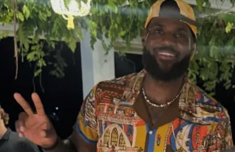 Λεμπρόν Τζέιμς