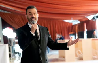 Jimmy Kimmel: 400 celebrities τον στηρίζουν δημόσια μετά το «μαύρο» στην εκπομπή