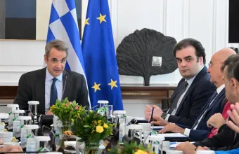 Σύσκεψη σήμερα στο Μαξίμου για τα καύσιμα