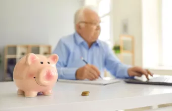 συνταξιουχοι