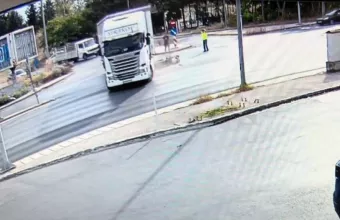 Σύγκρουση νταλίκα 