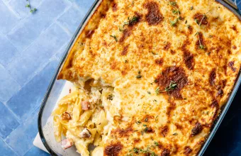 Σουφλέ ζυμαρικών της μαμάς με τα όλα του!