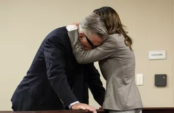 Άλεκ Μπάλντουιν: Τροχαίο ατύχημα στη Νέα Υόρκη - Δείτε βίντεο 