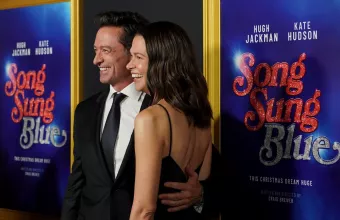  Χιου Τζάκμαν (Hugh Jackman) Σάτον Φόστερ (Sutton Foster) 