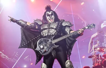 Τζιν Σίμονς