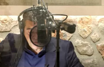 Αλέξης Τσίπρας και Αιμίλιος Χειλάκης κάνουν την Ιθάκη audiobook