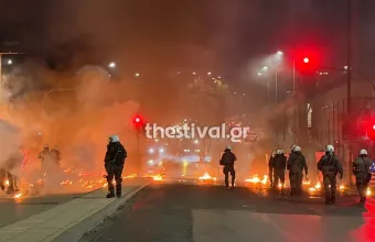 Επίθεση σε ΜΑΤ στη Θεσσαλονίκη